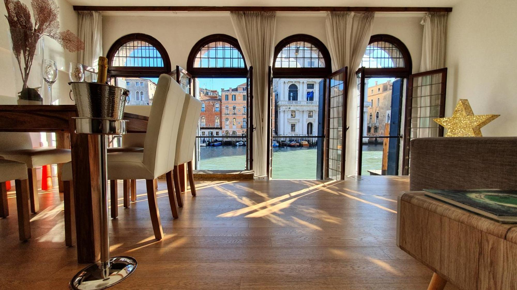 Wellvenice Grand Canal ภายนอก รูปภาพ